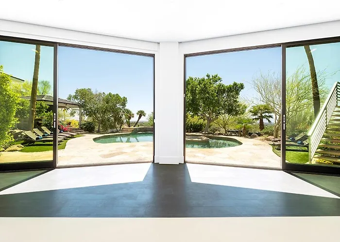 Camelback Mountain Mansion - Micro-resort, Views, Golf, Heated Pool, Game *