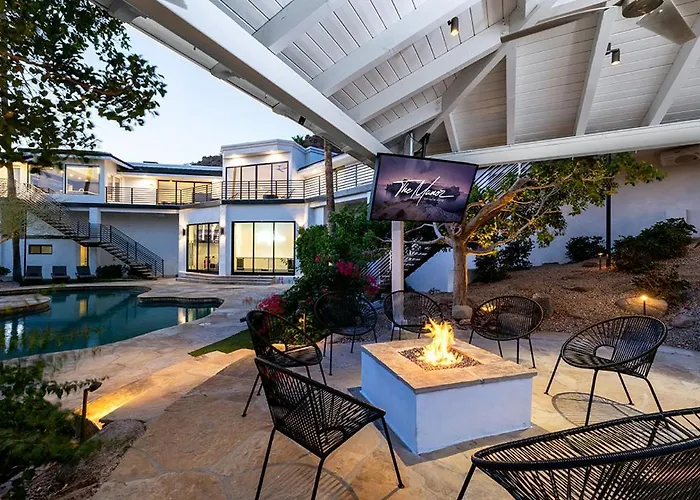Camelback Mountain Mansion - Micro-resort, Views, Golf, Heated Pool, Game Phoenix