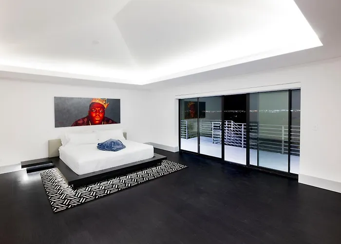 Camelback Mountain Mansion - Micro-resort, Views, Golf, Heated Pool, Game Phoenix