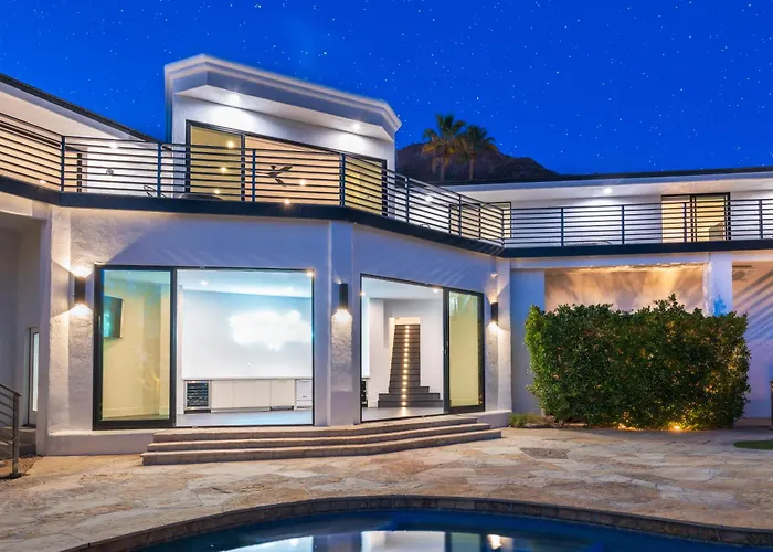 Camelback Mountain Mansion - Micro-resort, Views, Golf, Heated Pool, Game Holiday home
