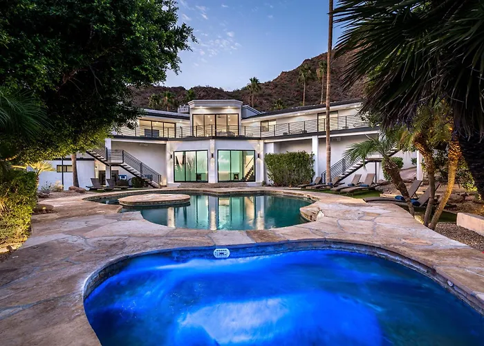 Holiday home Camelback Mountain Mansion - Micro-resort, Views, Golf, Heated Pool, Game