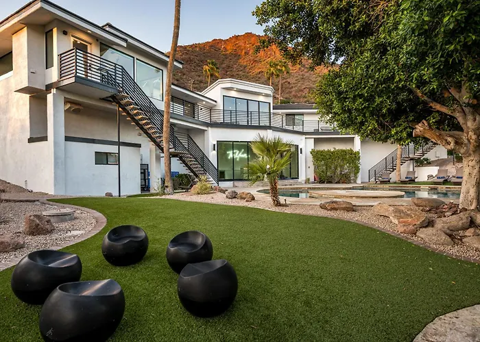 Camelback Mountain Mansion - Micro-resort, Views, Golf, Heated Pool, Game * Phoenix