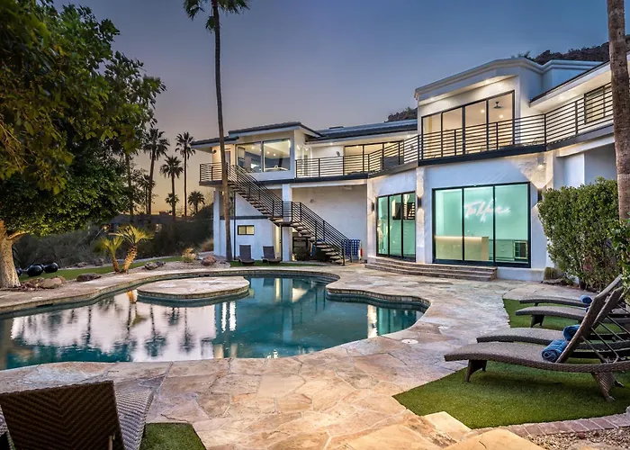 Camelback Mountain Mansion - Micro-resort, Views, Golf, Heated Pool, Game Holiday home