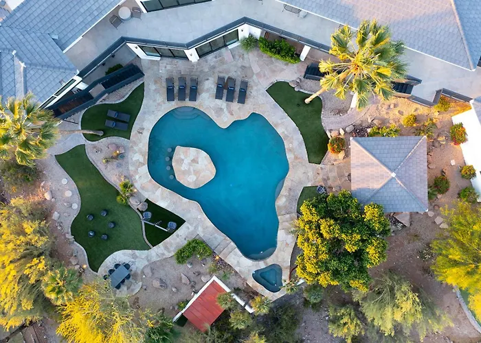 Camelback Mountain Mansion - Micro-resort, Views, Golf, Heated Pool, Game *