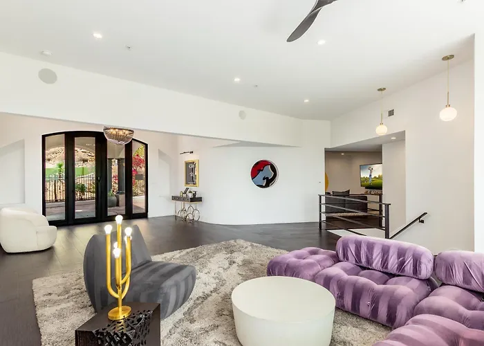 Camelback Mountain Mansion - Micro-resort, Views, Golf, Heated Pool, Game Holiday home