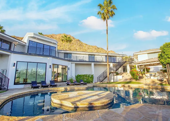Holiday home Camelback Mountain Mansion - Micro-resort, Views, Golf, Heated Pool, Game