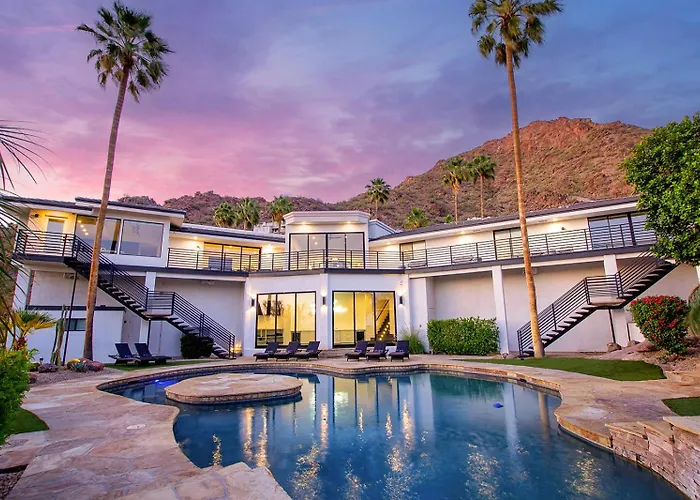 Camelback Mountain Mansion - Micro-resort, Views, Golf, Heated Pool, Game Phoenix
