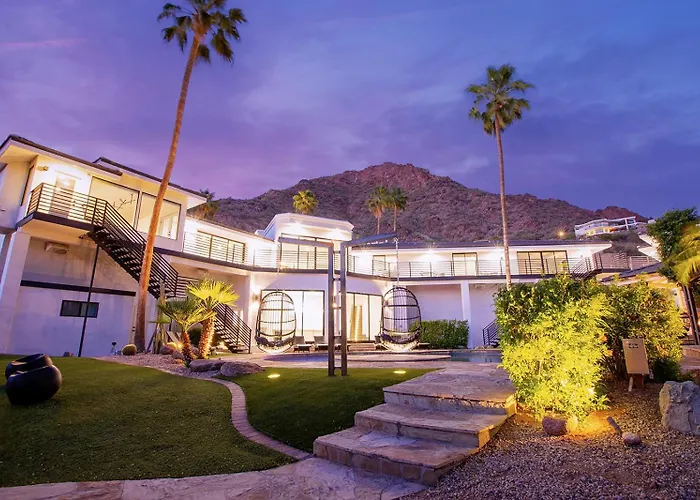 Camelback Mountain Mansion - Micro-resort, Views, Golf, Heated Pool, Game *