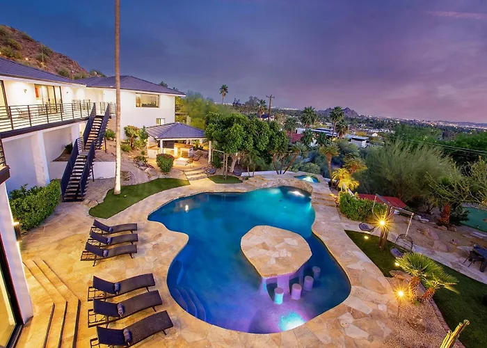 Holiday home Camelback Mountain Mansion - Micro-resort, Views, Golf, Heated Pool, Game *