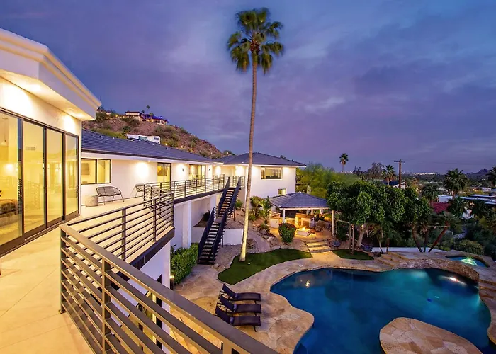 Holiday home Camelback Mountain Mansion - Micro-resort, Views, Golf, Heated Pool, Game *